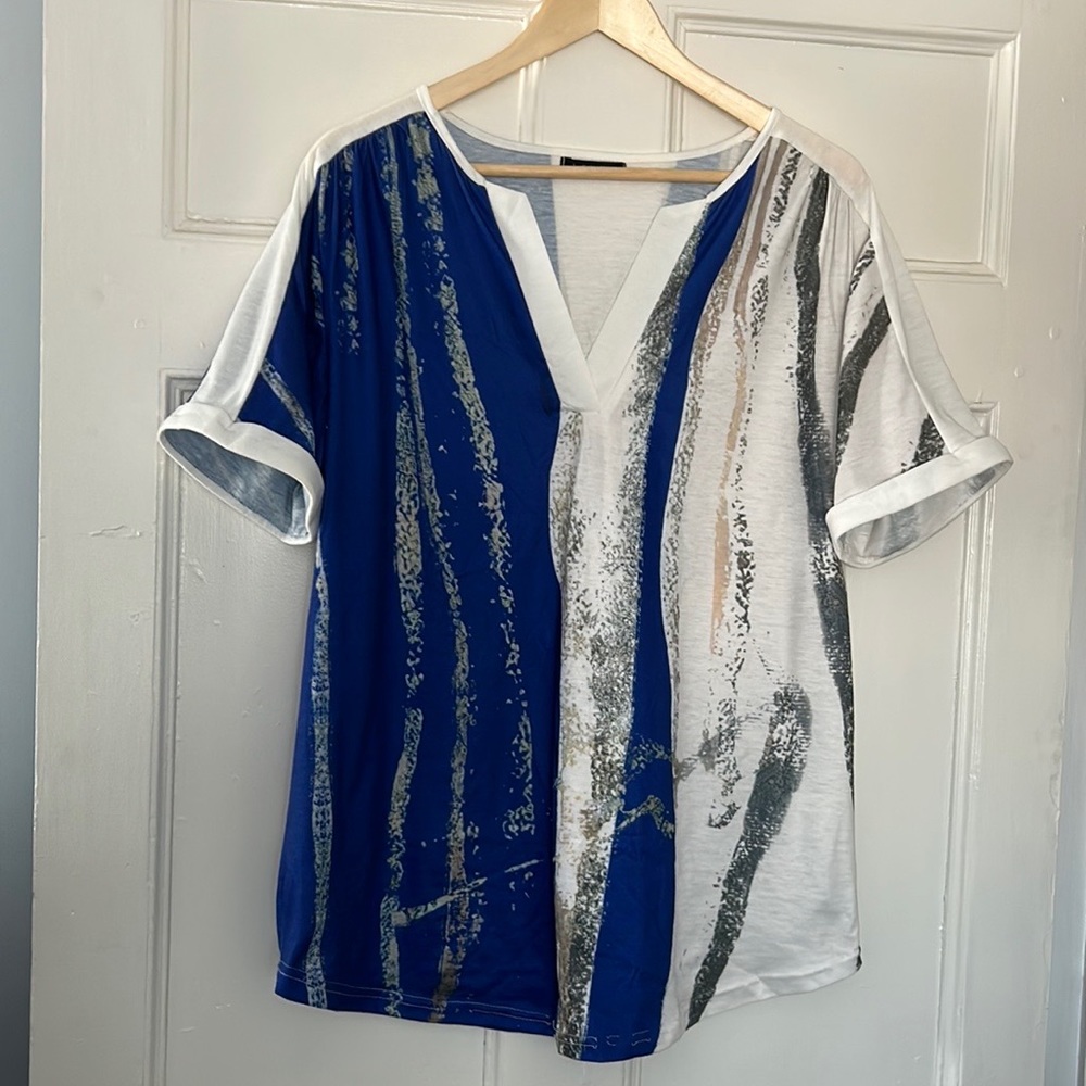 Just fashion now brand. Tunic top. Cotton blend blue and white size XL ladies